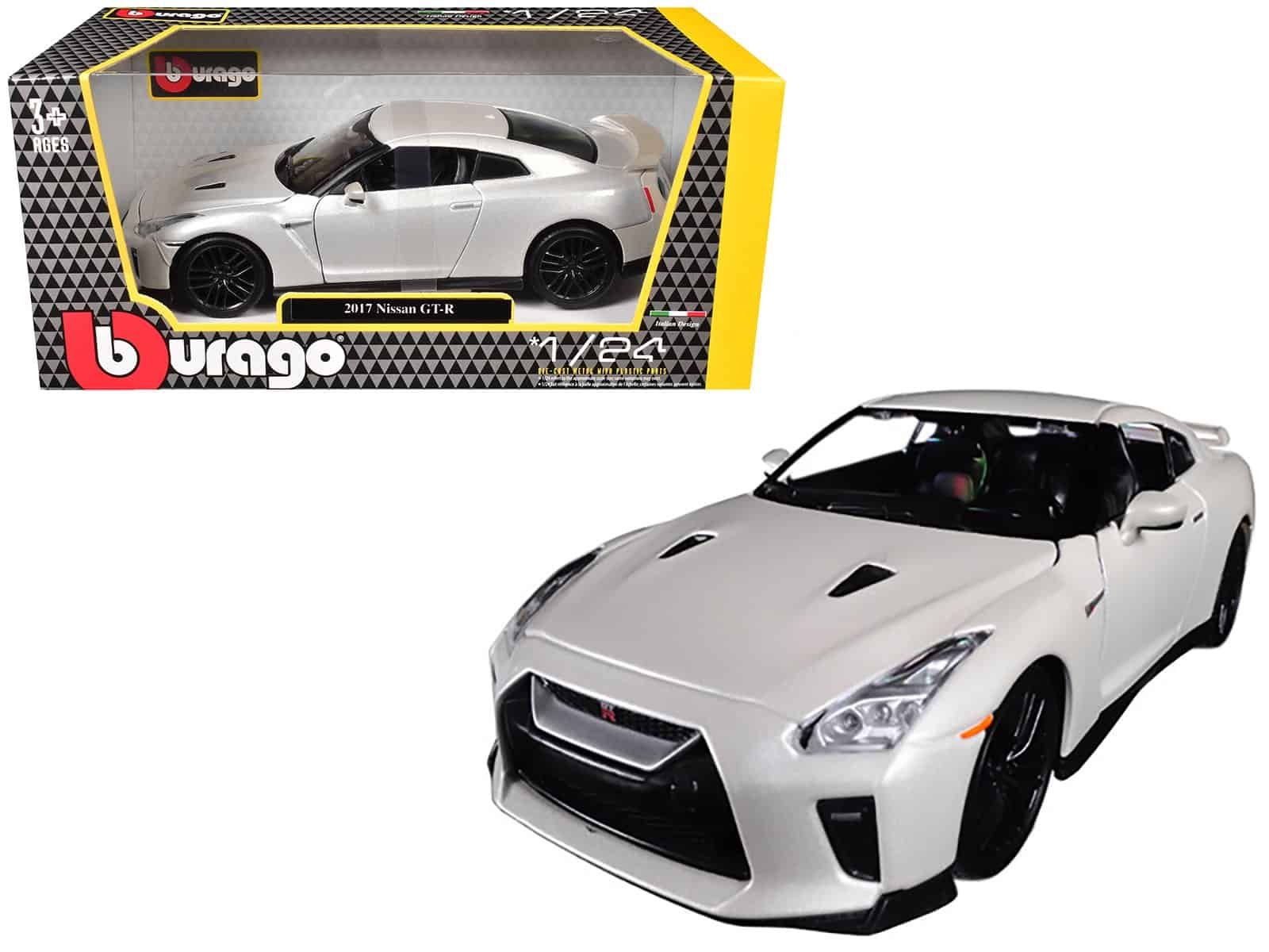 2017 nissan gt r r35 white 1/24 diecast model car by bburago 2017 nissan gt r r35 white 1/24 diecast model car by bburago