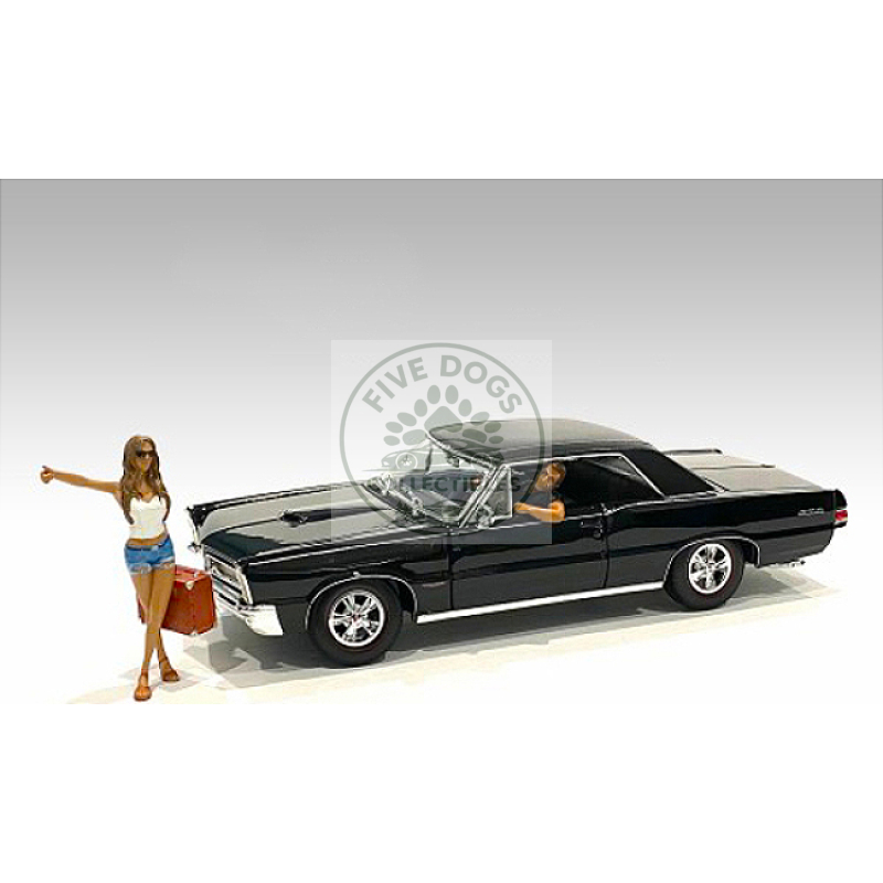 hitchhiker 2 piece figurine set (white shirt) for 1/24 scale models by american diorama