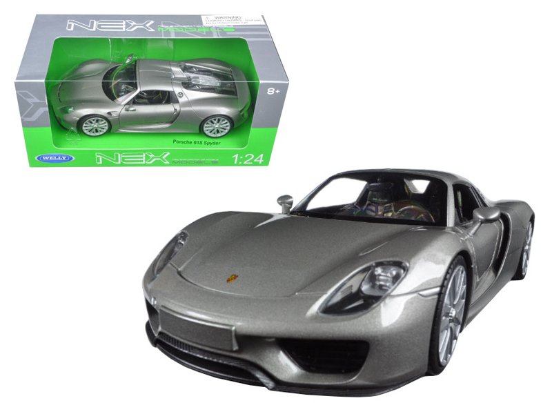 porsche 918 spyder silver closed roof 1/24 diecast model car by welly porsche 918 spyder silver closed roof 1/24 diecast model car by welly