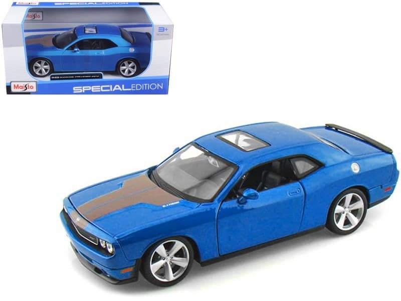 2008 dodge challenger srt8 blue metallic 1/24 diecast model car by maisto 2008 dodge challenger srt8 blue metallic 1/24 diecast model car by maisto