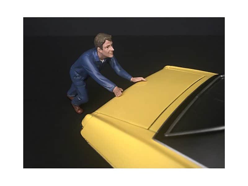 mechanic darwin pushing a car figurine for 1/24 scale models by american diorama mechanic darwin pushing a car figurine for 1/24 scale models by american diorama