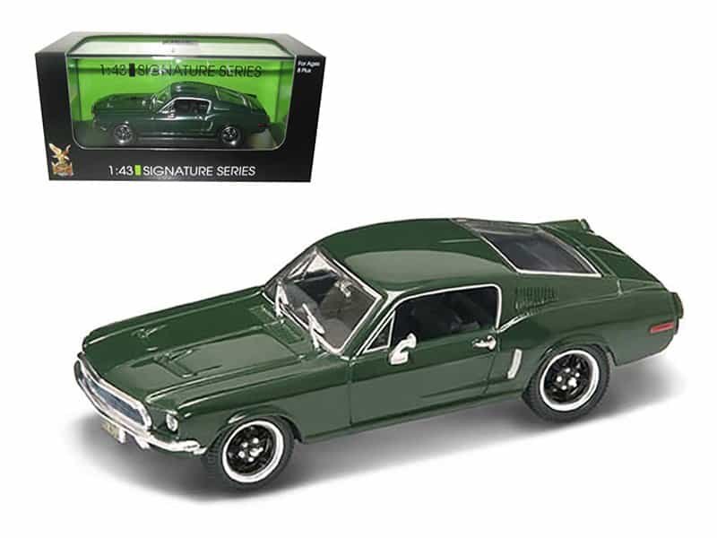 Classic Green 1960s Car Diecast Model Detailed green 1960s vintage car diecast model for collectors and enthusiasts.