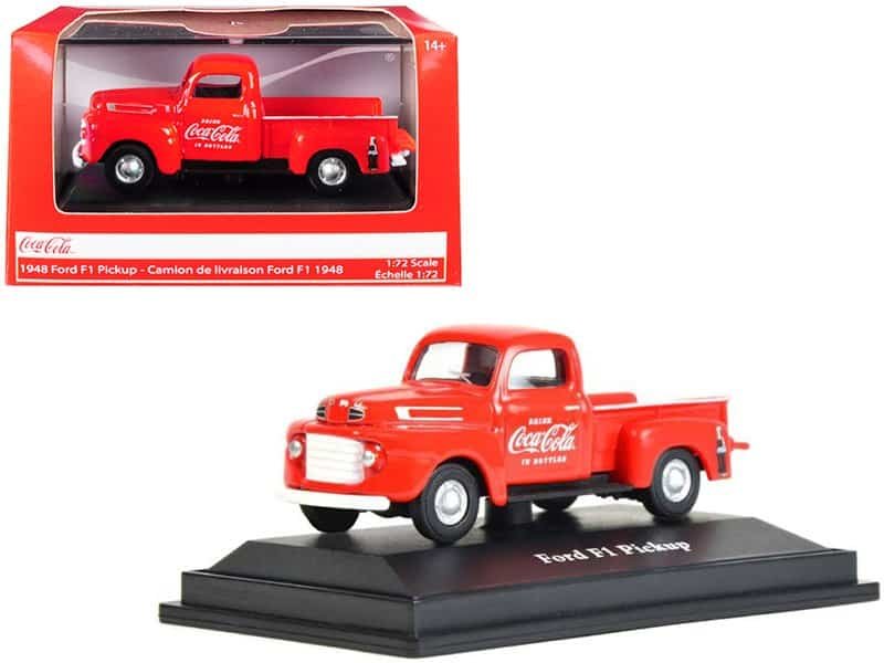 Vintage Coca-Cola Delivery Truck Model Coca-Cola vintage delivery truck collectible miniature.