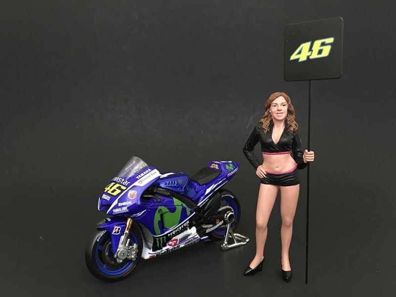 paddock girl figure for 1:18 scale models by american diorama paddock girl figure for 1:18 scale models by american diorama