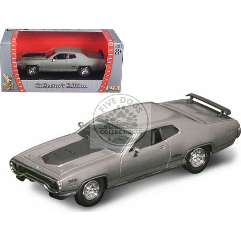 1971 plymouth gtx 440 6 pack silver 1/43 diecast model car by road signature