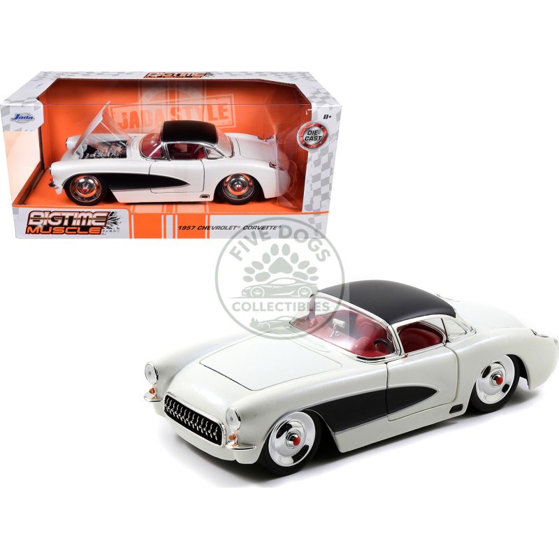 1957 chevrolet corvette satin cream metallic with matt black top and side 1/24 diecast model car by jada