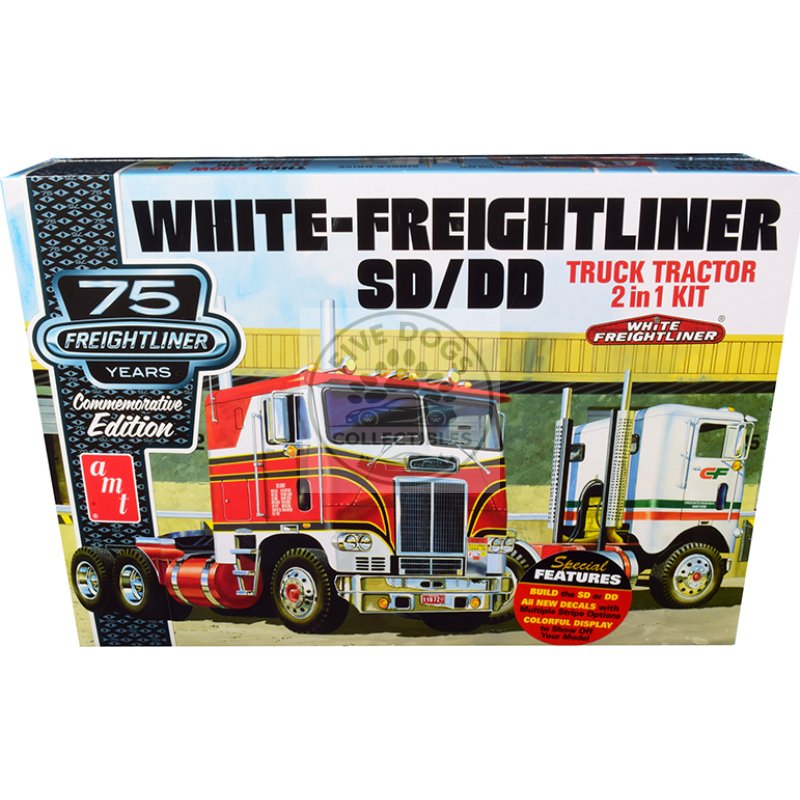 skill 3 model kit white freightliner sd/dd truck tractor 2 in 1 kit with display base "75th freightliner anniversary" commemorative edition 1/25 scale model by amt