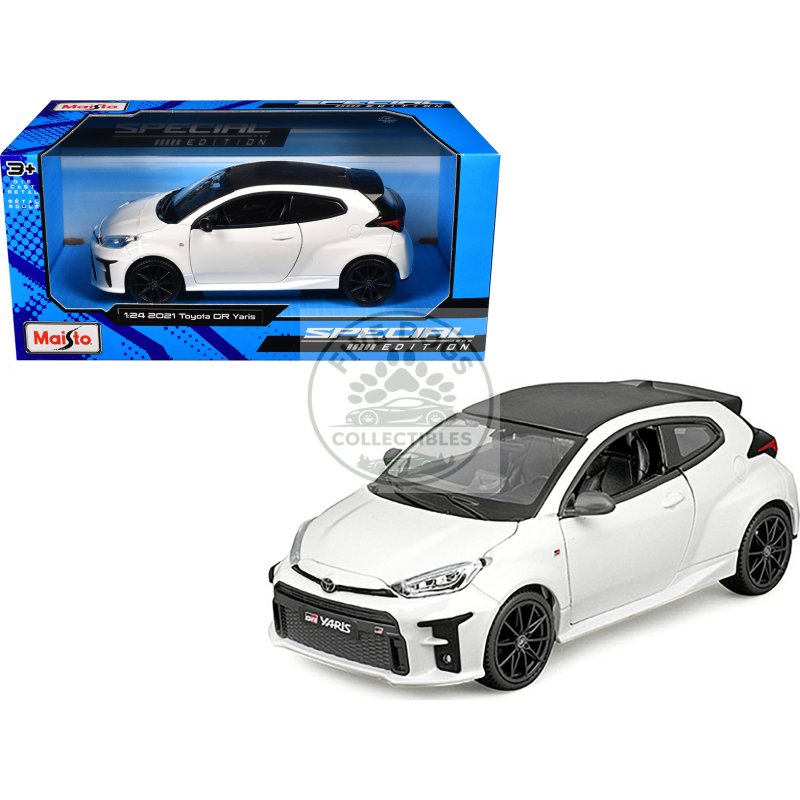 2021 toyota gr yaris white with carbon top "special edition" series 1/24 diecast model car by maisto