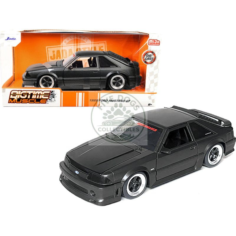 1989 ford mustang gt 5.0 matt black metallic with matt black hood "bigtime muscle" series 1/24 series diecast model car by jada