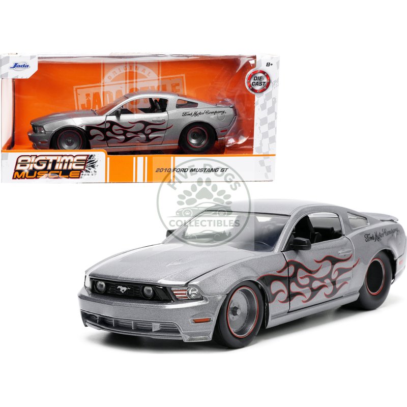 2010 ford mustang gt gray metallic with flames "ford motor company" "bigtime muscle" series 1/24 diecast model car by jada
