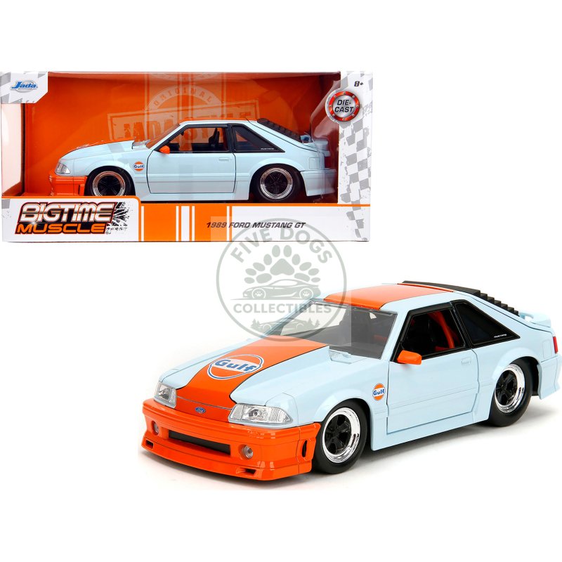 1989 ford mustang gt "gulf oil" light blue with orange stripe "bigtime muscle" series 1/24 diecast model car by jada