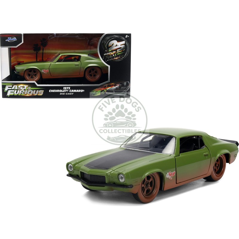 dom's 1973 chevrolet camaro "f bomb" matt green (dirty version) with black hood stripe "fast & furious" (2009) movie "fast & furious 25 years" series 1/32 diecast model car by jada