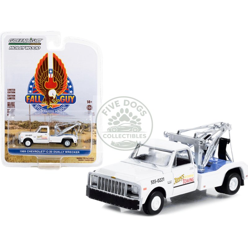 1969 chevrolet c 30 dually wrecker tow truck white "jerry’s towing" "fall guy stuntman association" hollywood special edition 1/64 diecast model car by greenlight