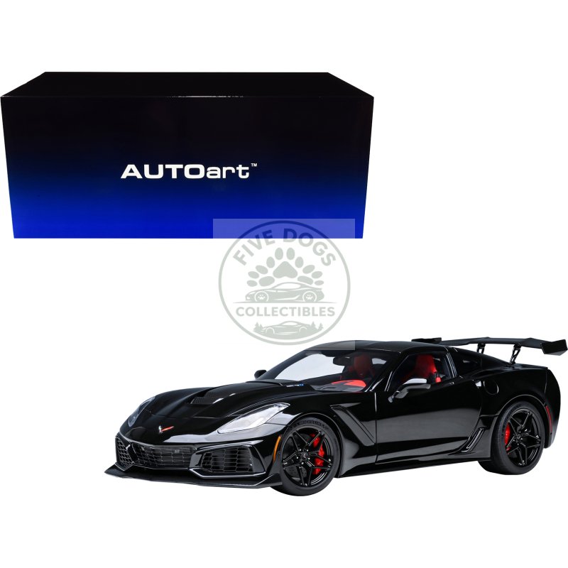 2019 chevrolet corvette c7 zr1 black with carbon top 1/18 model car by autoart