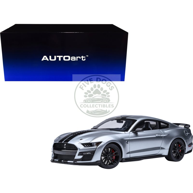 ford mustang shelby gt500 iconic silver metallic with black stripes 1/18 model car by autoart