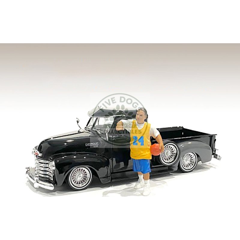 "lowriderz" figurine iii for 1/24 scale models by american diorama