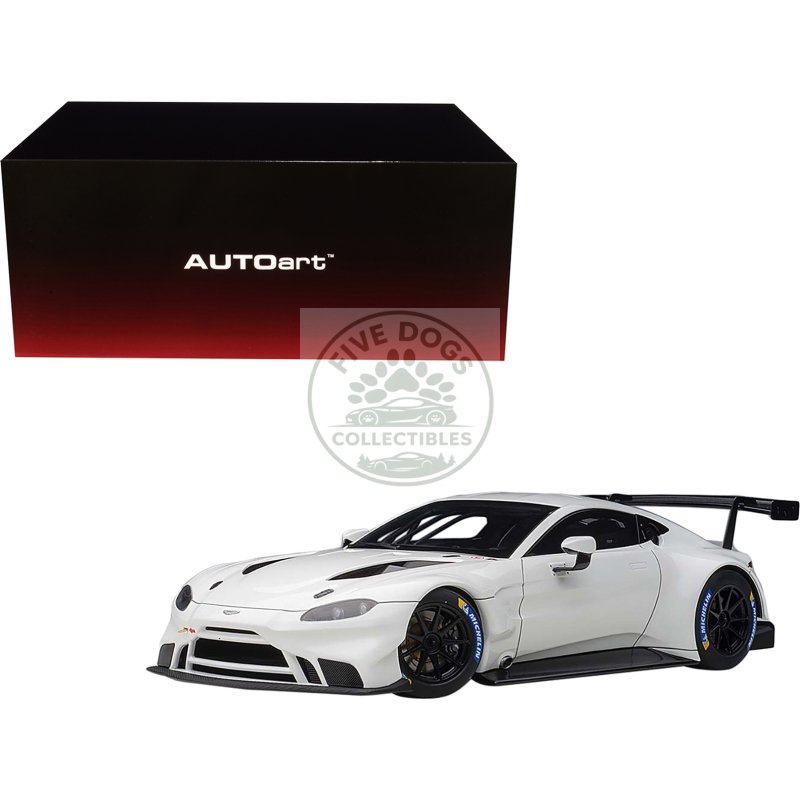 2018 aston martin vantage gte le mans pro white with carbon accents 1/18 model car by autoart
