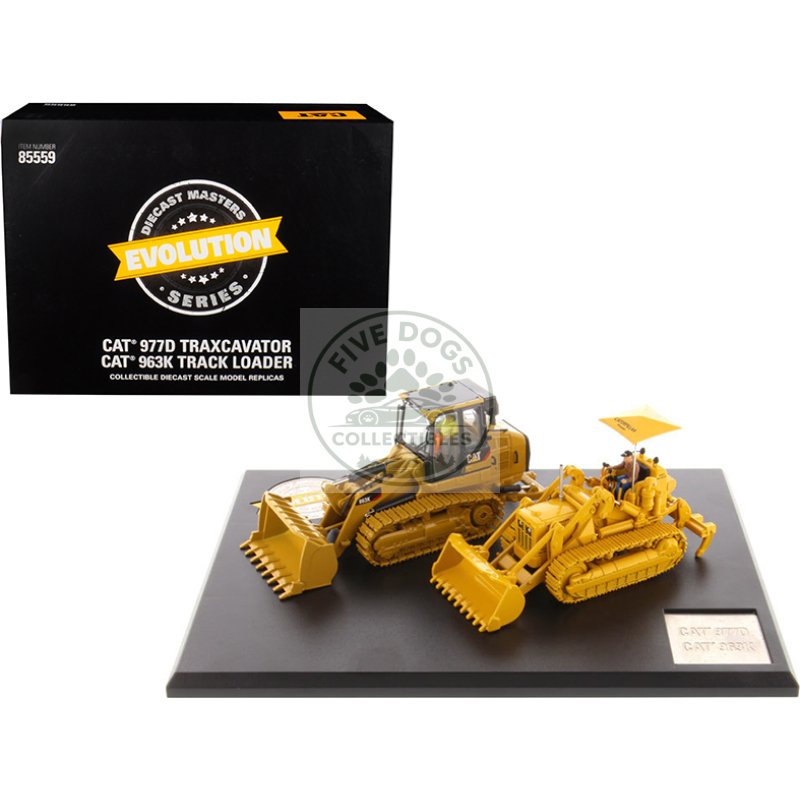 cat caterpillar 977d traxcavator (circa 1955 1960) and cat caterpillar 963k track loader (current) with operators "evolution series" 1/50 diecast models by diecast masters