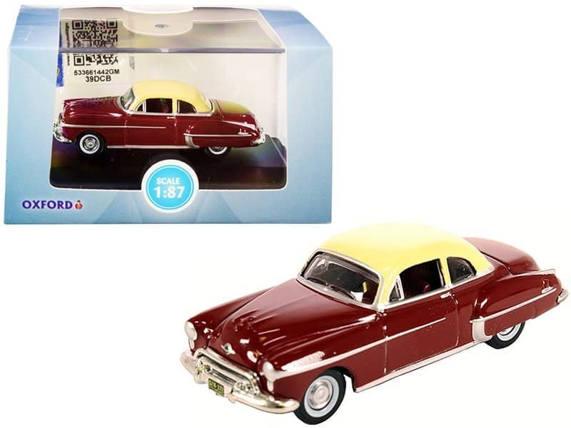 Vintage Classic Car Model in Collectible Packaging Vintage classic car diecast model in collectible packaging, perfect for dog lovers and car enthusias.