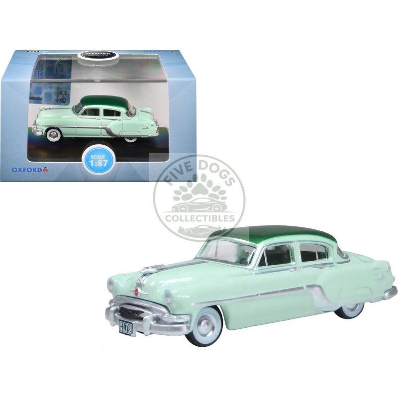 1954 pontiac chieftain 4 door shannon green with brookmere green top 1/87 (ho) scale diecast model car by oxford diecast