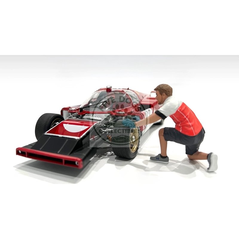 "race crew" figure #1 for 1/18 scale models by american diorama