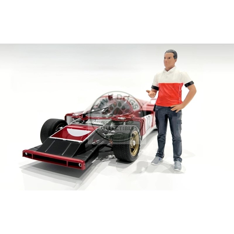 "race crew" figure #4 for 1/18 scale models by american diorama