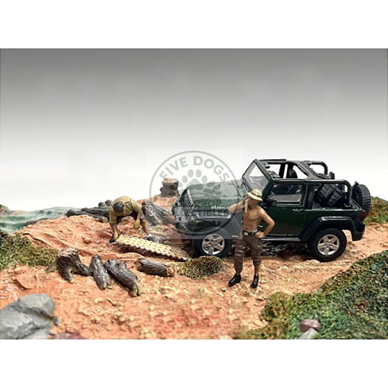 "4x4 mechanics" 2 piece diecast figure set 1 for 1/43 scale models by american diorama