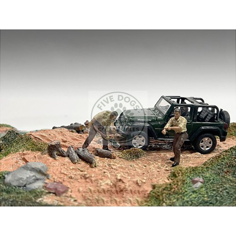 "4x4 mechanics" 2 piece diecast figure set 2 for 1/43 scale models by american diorama