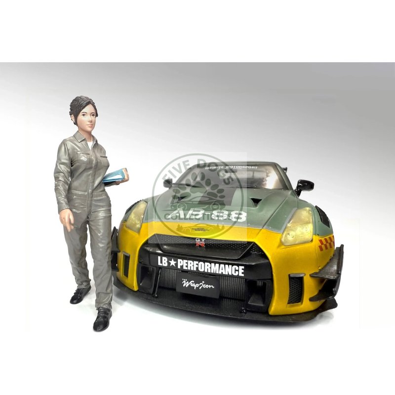 "top tuners" figure #2 "premium" series for 1/24 scale models by american diorama