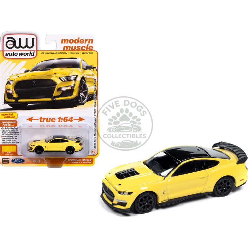 2021 ford mustang shelby gt500 carbon fiber track pack grabber yellow with black top "modern muscle" series 1/64 diecast model car by auto world