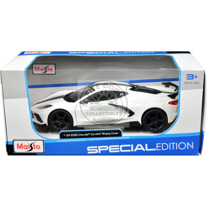 2020 chevrolet corvette stingray coupe white with black stripes "special edition" series 1/24 diecast model car by maisto