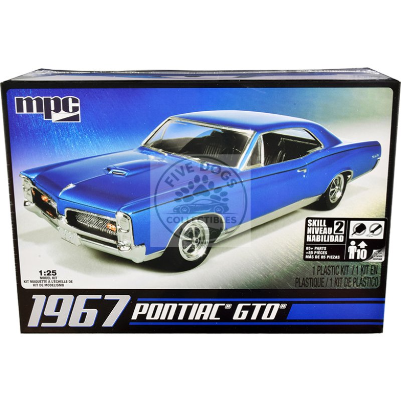 skill 2 model kit 1967 pontiac gto 1/25 scale model by mpc
