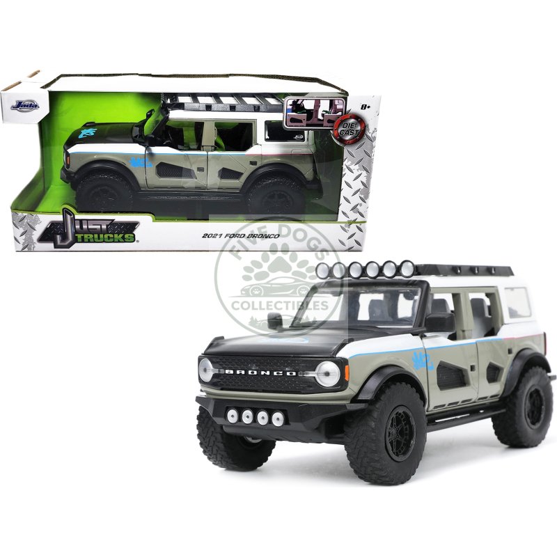 2021 ford bronco gray and white with matt black hood with roof rack "m2 motoring" "just trucks" series 1/24 diecast model car by jada
