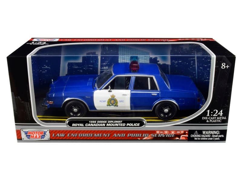Police Car Die-Cast Model for Collectibles Police car die-cast model with Royal Canadian Mounted Police livery, suitable for collectors and pol.
